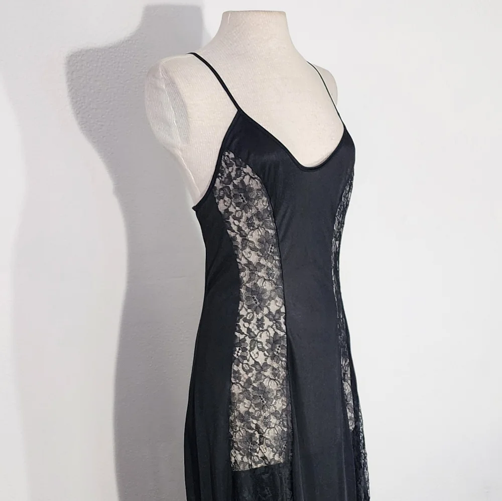 Circle III New York Slip Gown Lace Paneled Front Vibtage Black Size S - Picture 11 of 14